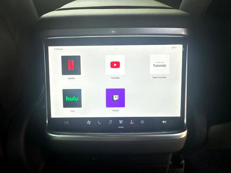 Used 2023 Tesla Model X image 37