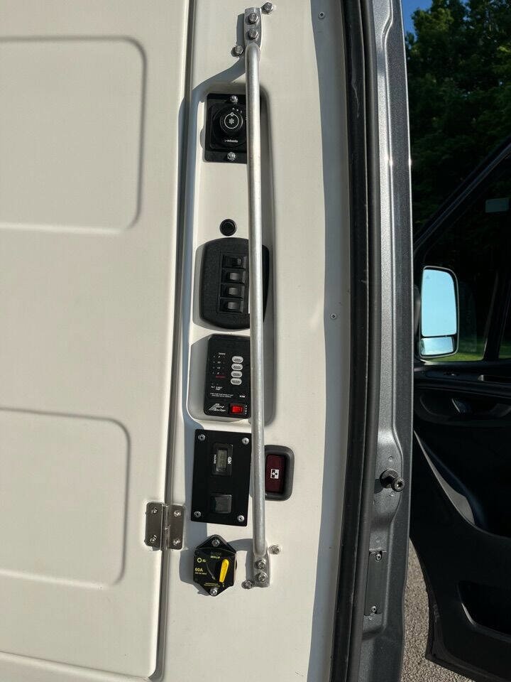 Used 2022 Mercedes-Benz Sprinter 4500 image 22