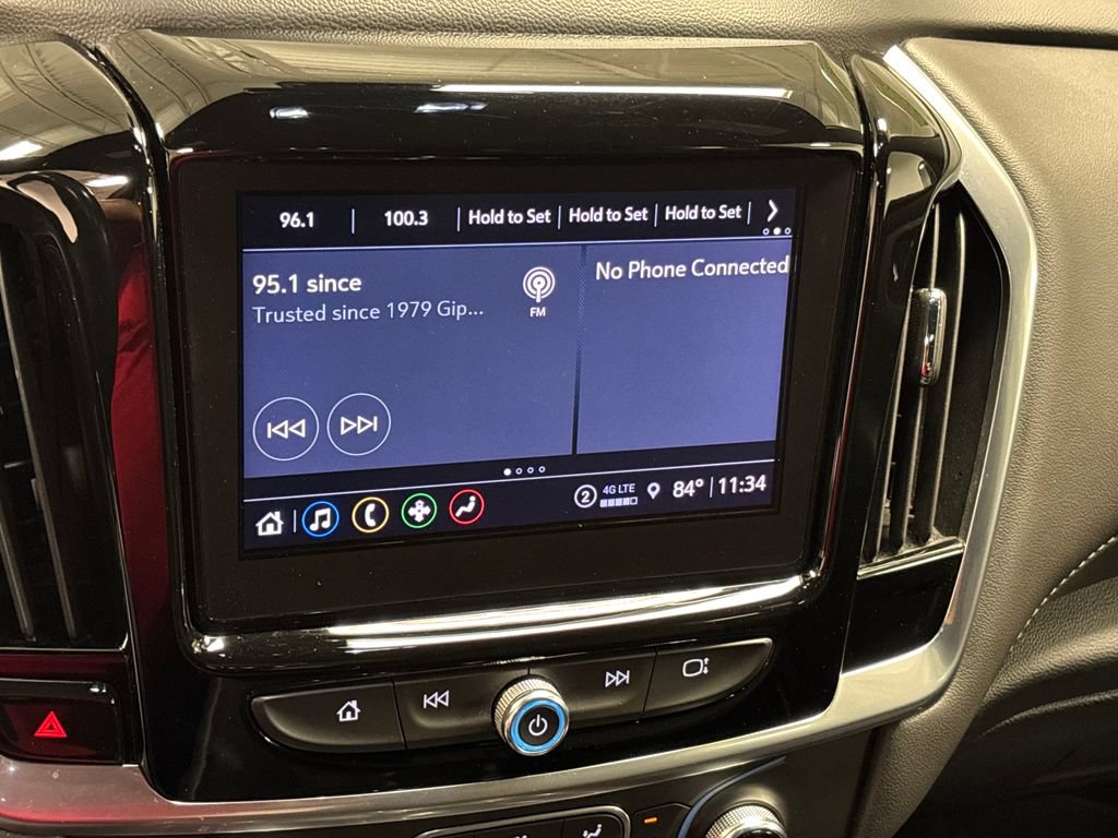 Used 2022 Chevrolet Traverse LT FWD image 38