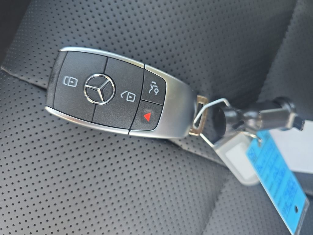 New 2026 Mercedes-Benz GLS 580 4MATIC image 29