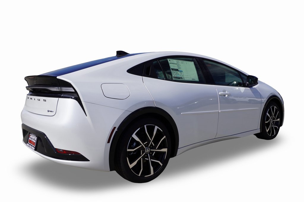 New 2026 Toyota Prius Plug-In Hybrid image 4