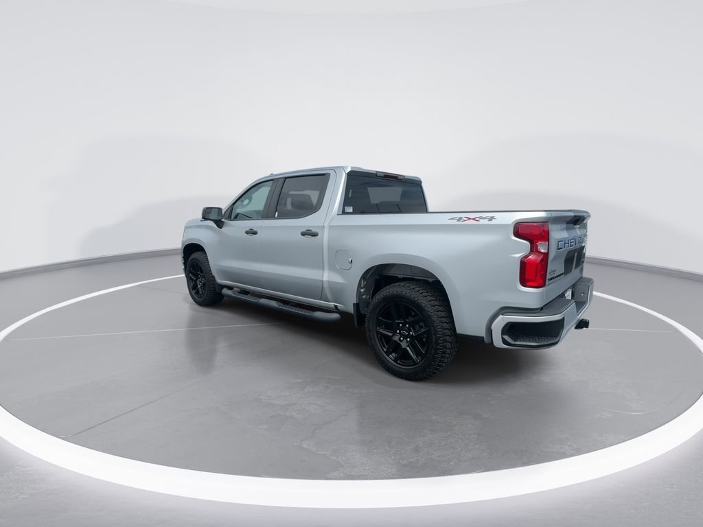Used 2021 Chevrolet Silverado 1500 Custom w/ Rally Edition AWD/4WD image 6