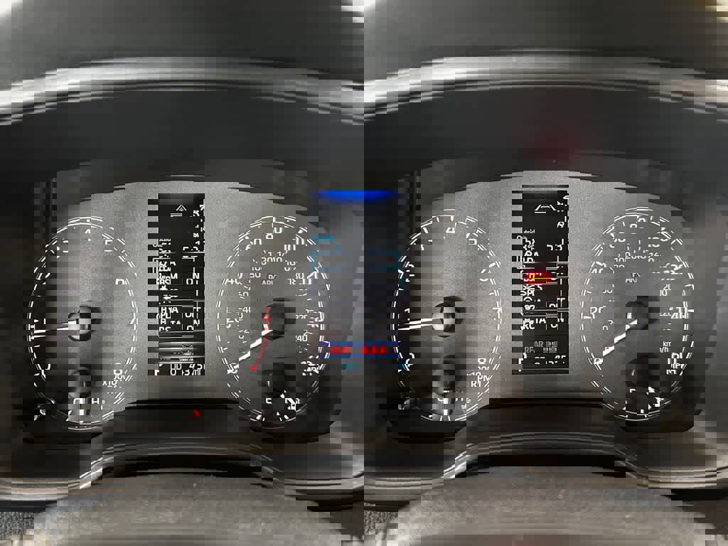 Used 2024 Toyota Corolla SE w/ SE Premium Package FWD image 17