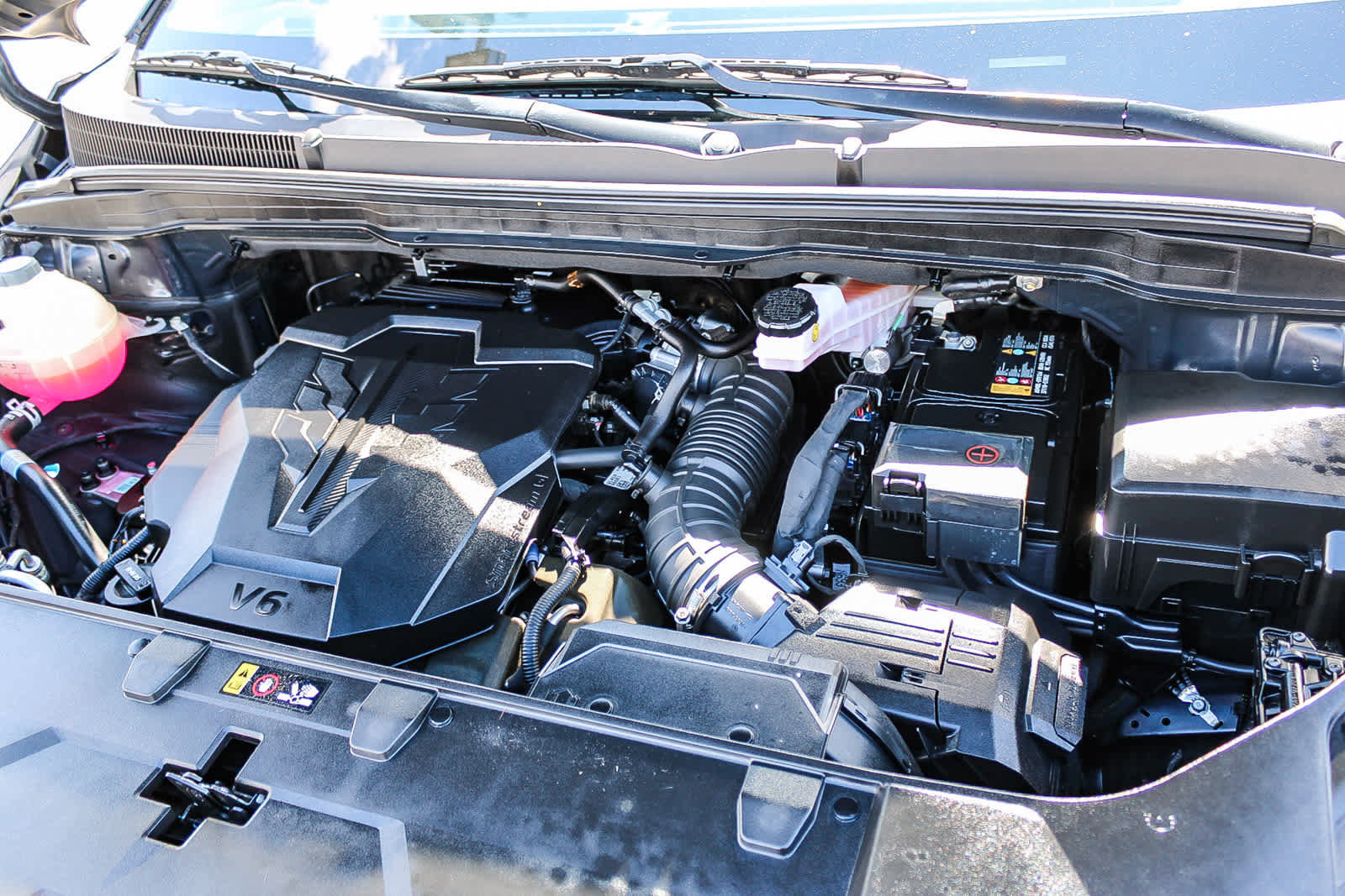 Used 2024 Kia Carnival LX image 27