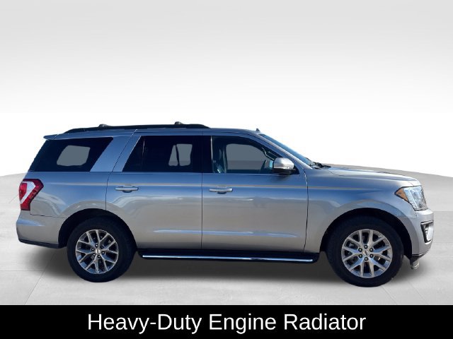 Used 2021 Ford Expedition XLT w/ Equipment Group 202A AWD/4WD image 9