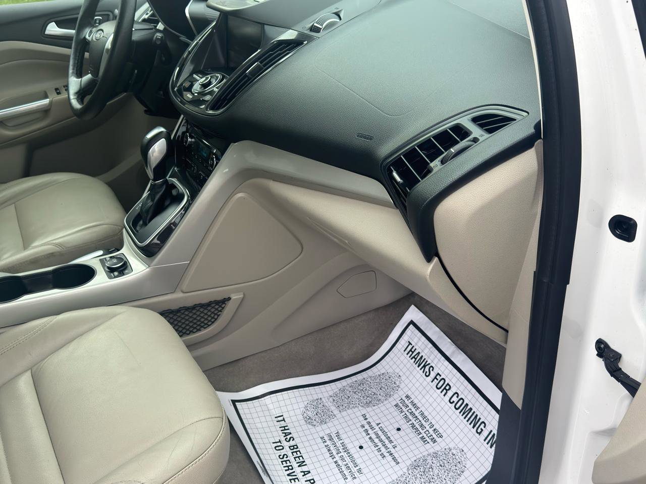 Used 2015 Ford C-MAX Energi SEL w/ Equipment Group 301A image 31