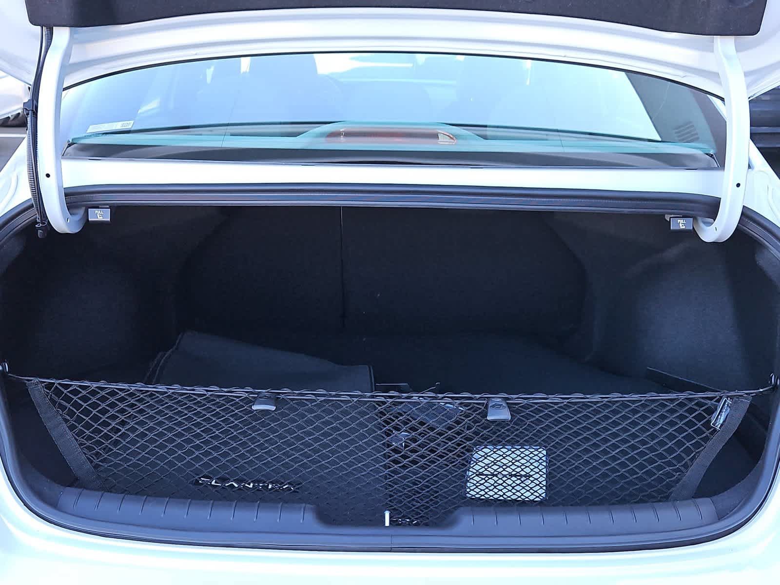 Used 2025 Hyundai Elantra SEL w/ Cargo Package FWD image 23