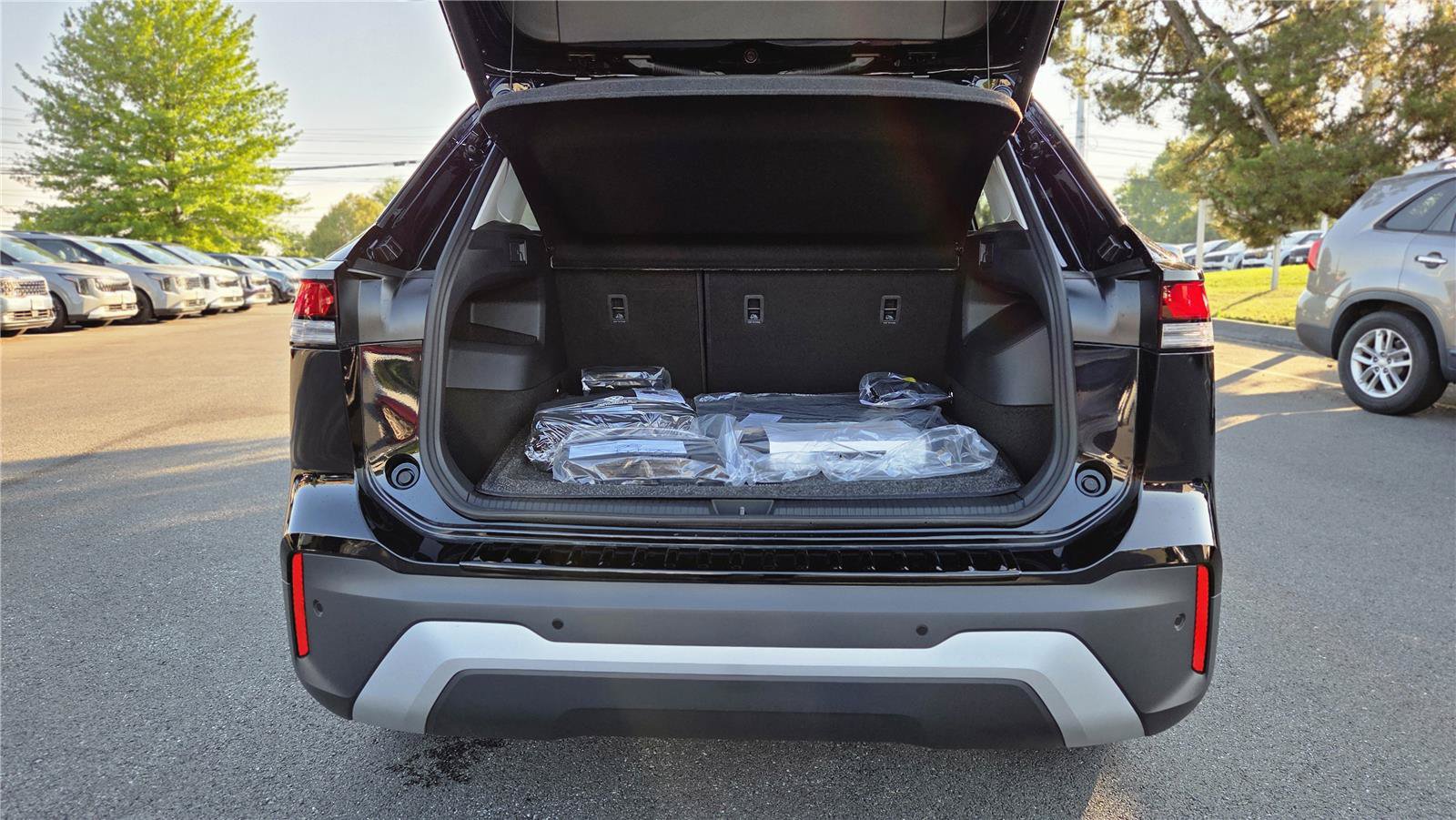 New 2026 Volkswagen Tiguan SE FWD image 5