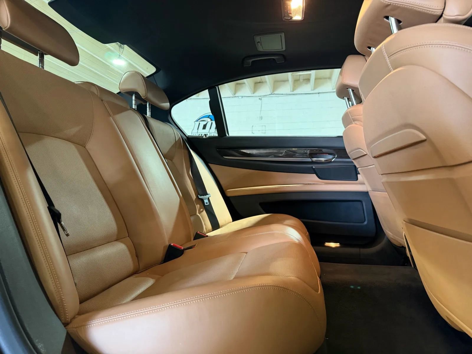 Used 2013 BMW 750Li xDrive AWD/4WD image 11