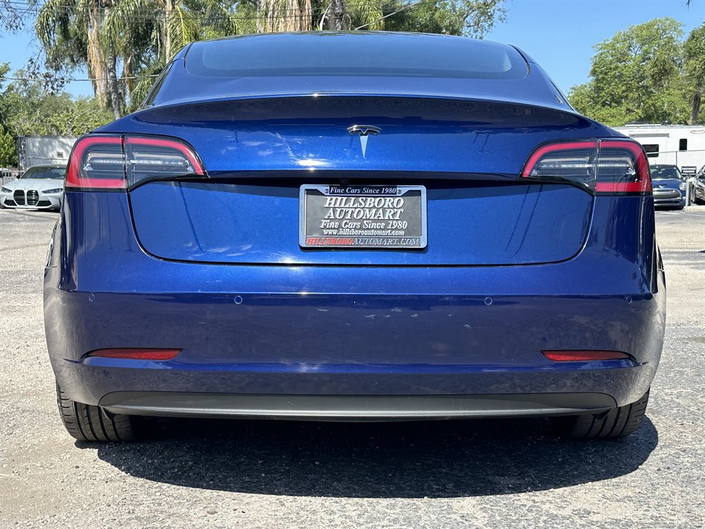 Used 2022 Tesla Model 3 Standard Range Plus RWD image 9
