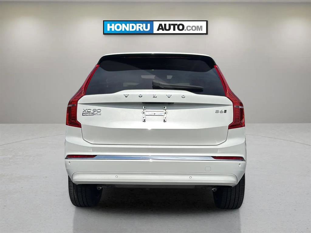 Used 2023 Volvo XC90 B6 Plus image 8