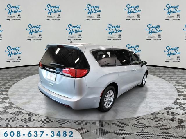 New 2026 Chrysler Voyager LX image 5