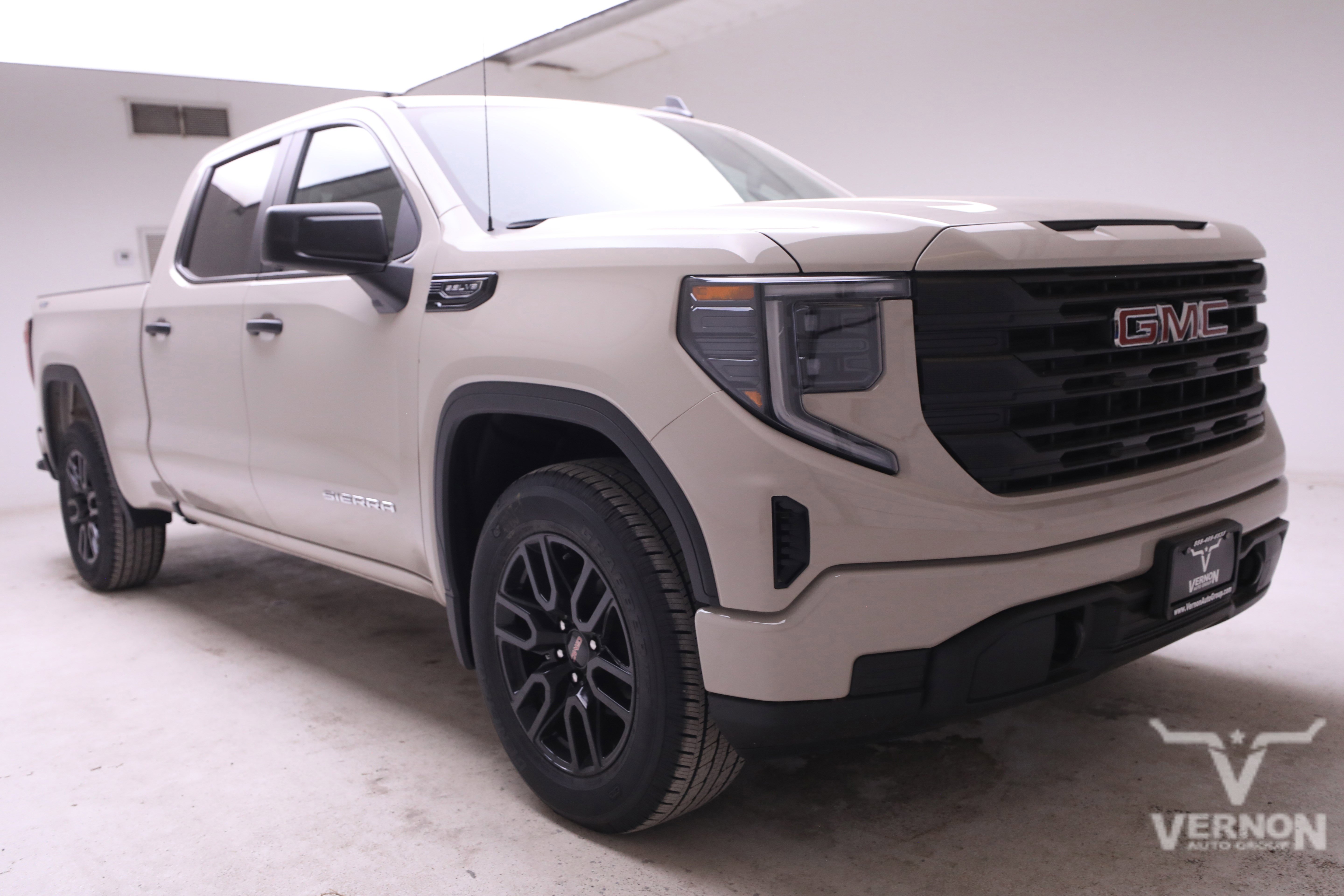 New 2026 GMC Sierra 1500 Pro w/ Graphite Edition image 7