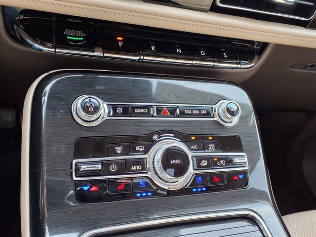 Certified 2023 Lincoln Nautilus Reserve w/ Luxury Package image 19