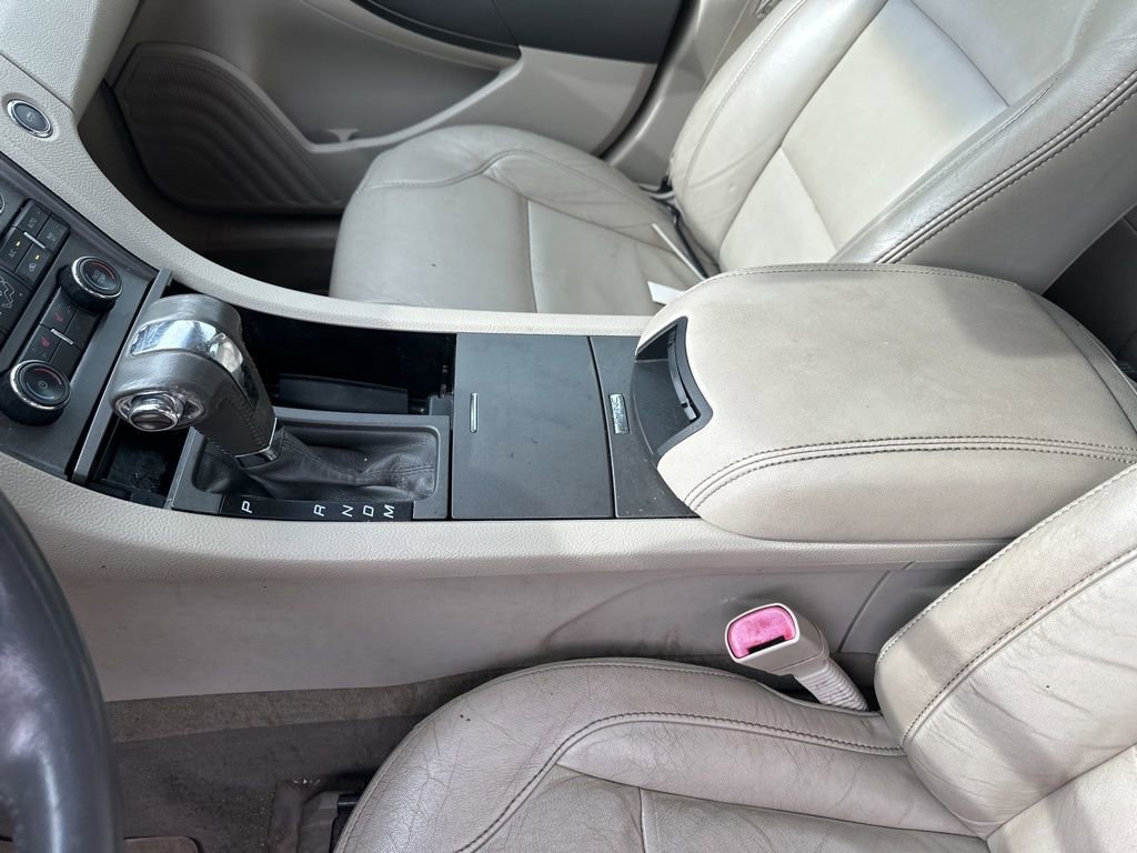 Used 2011 Ford Taurus SEL w/ 201A Rapid Spec Order Code image 18
