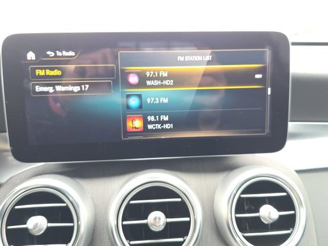 Used 2022 Mercedes-Benz GLC 300 4MATIC w/ Premium Package Lite image 15