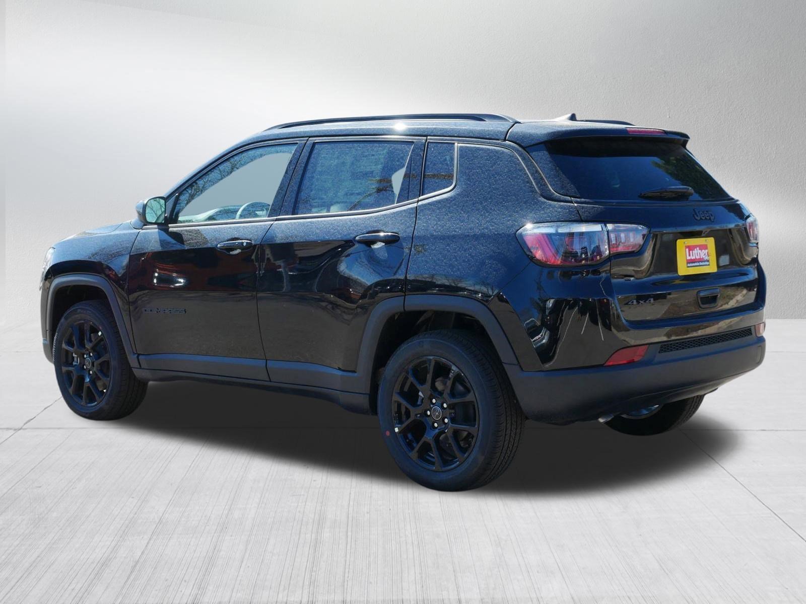 New 2026 Jeep Compass Latitude image 5