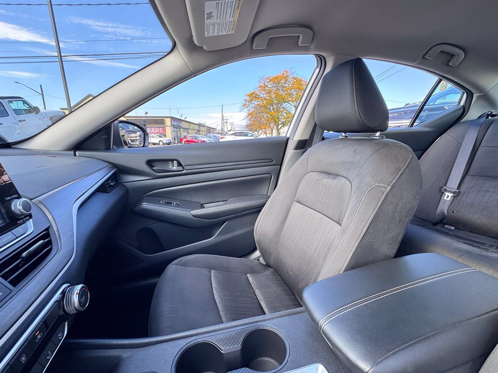 Used 2026 Nissan Altima 2.5 SV FWD image 15