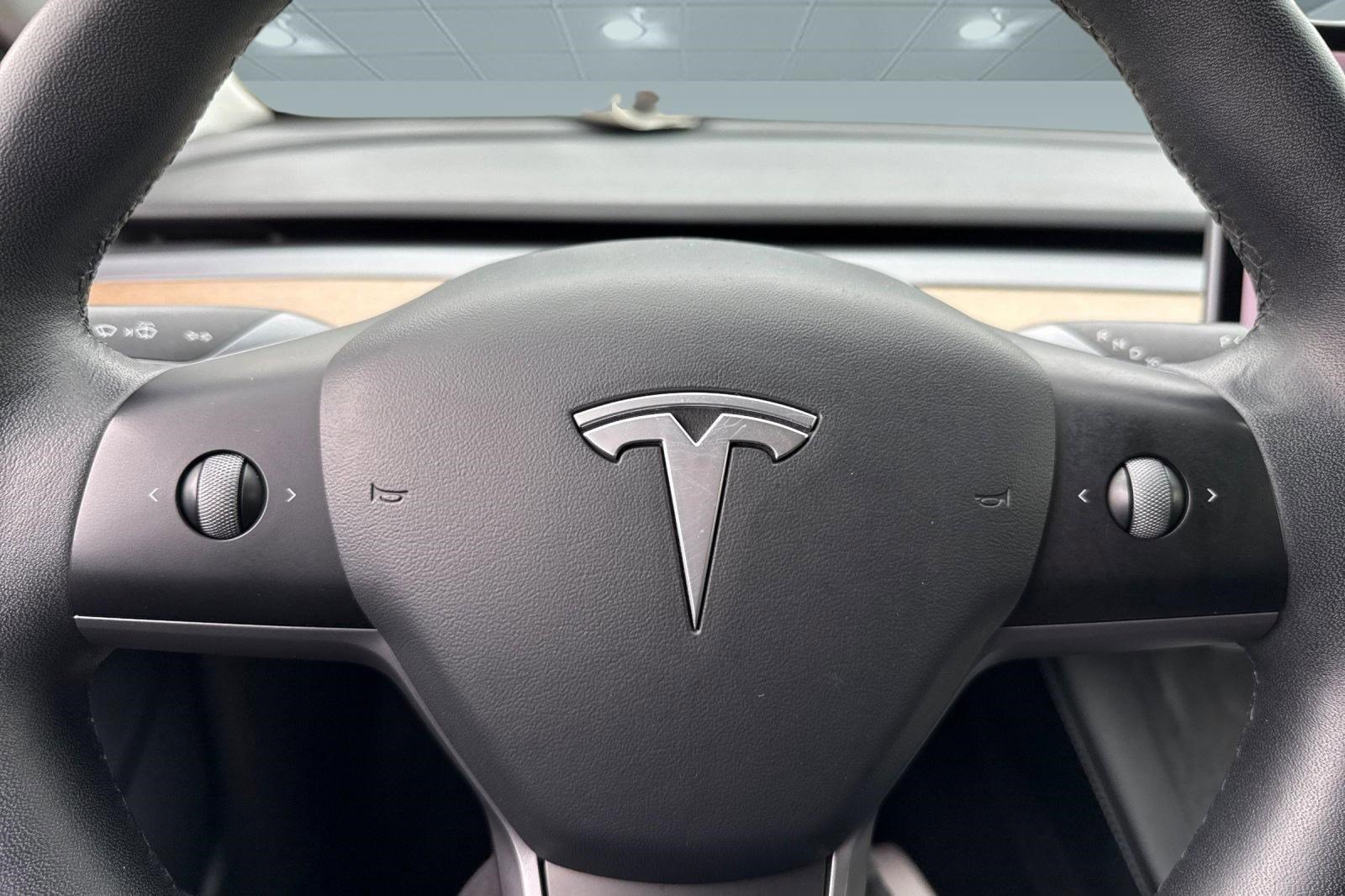 Used 2021 Tesla Model 3 Standard Range Plus RWD image 15