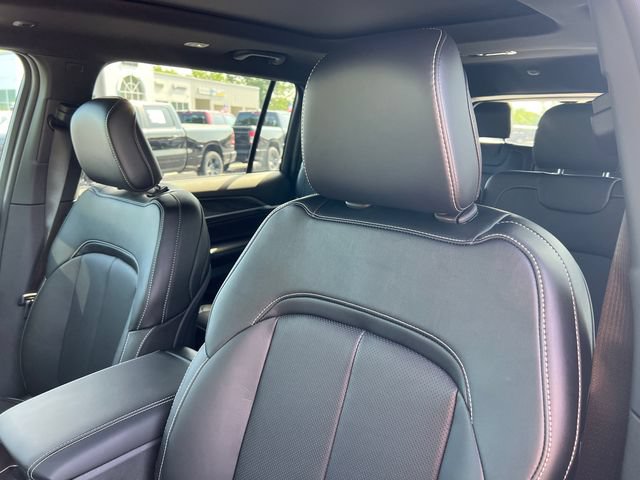 New 2026 Jeep Grand Cherokee L Limited AWD/4WD image 13