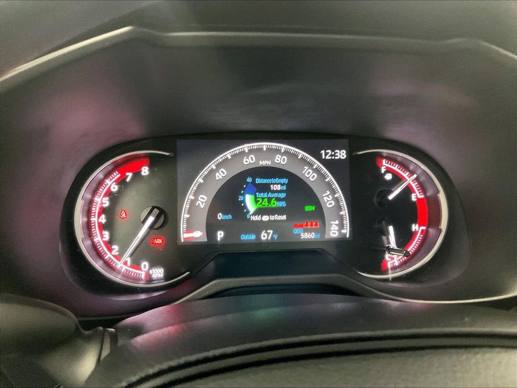 Used 2025 Toyota RAV4 XLE AWD/4WD image 24