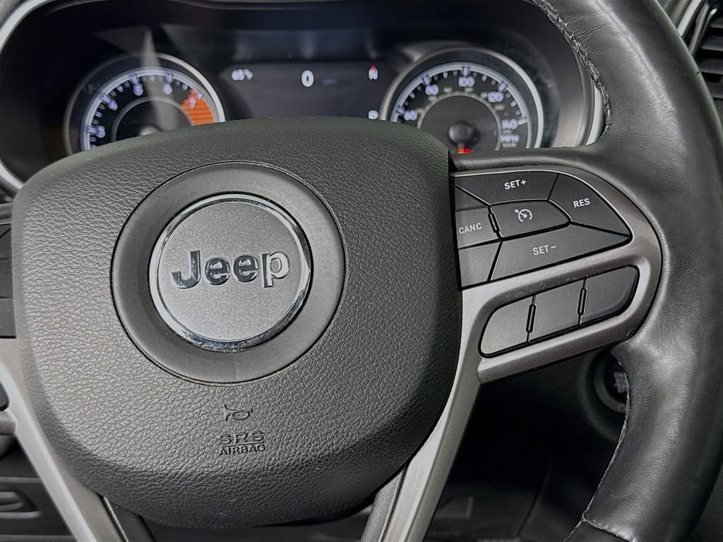 Used 2019 Jeep Cherokee Limited image 13
