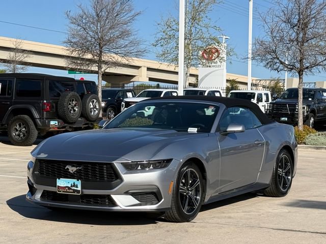 Used 2025 Ford Mustang EcoBoost image 6
