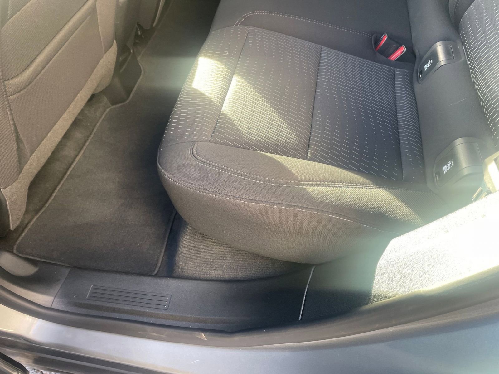 Used 2025 Chevrolet Equinox LT image 24