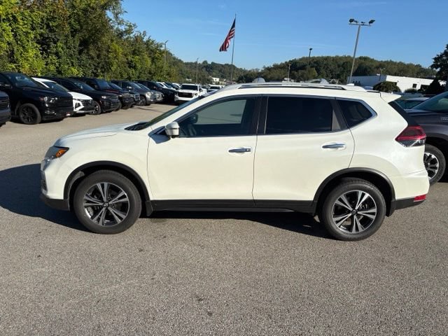 Used 2019 Nissan Rogue SV w/ Premium Package AWD/4WD image 2