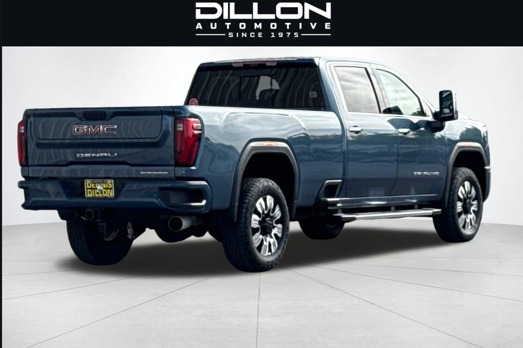 Used 2025 GMC Sierra 3500 Denali w/ Denali Reserve Package AWD/4WD image 4