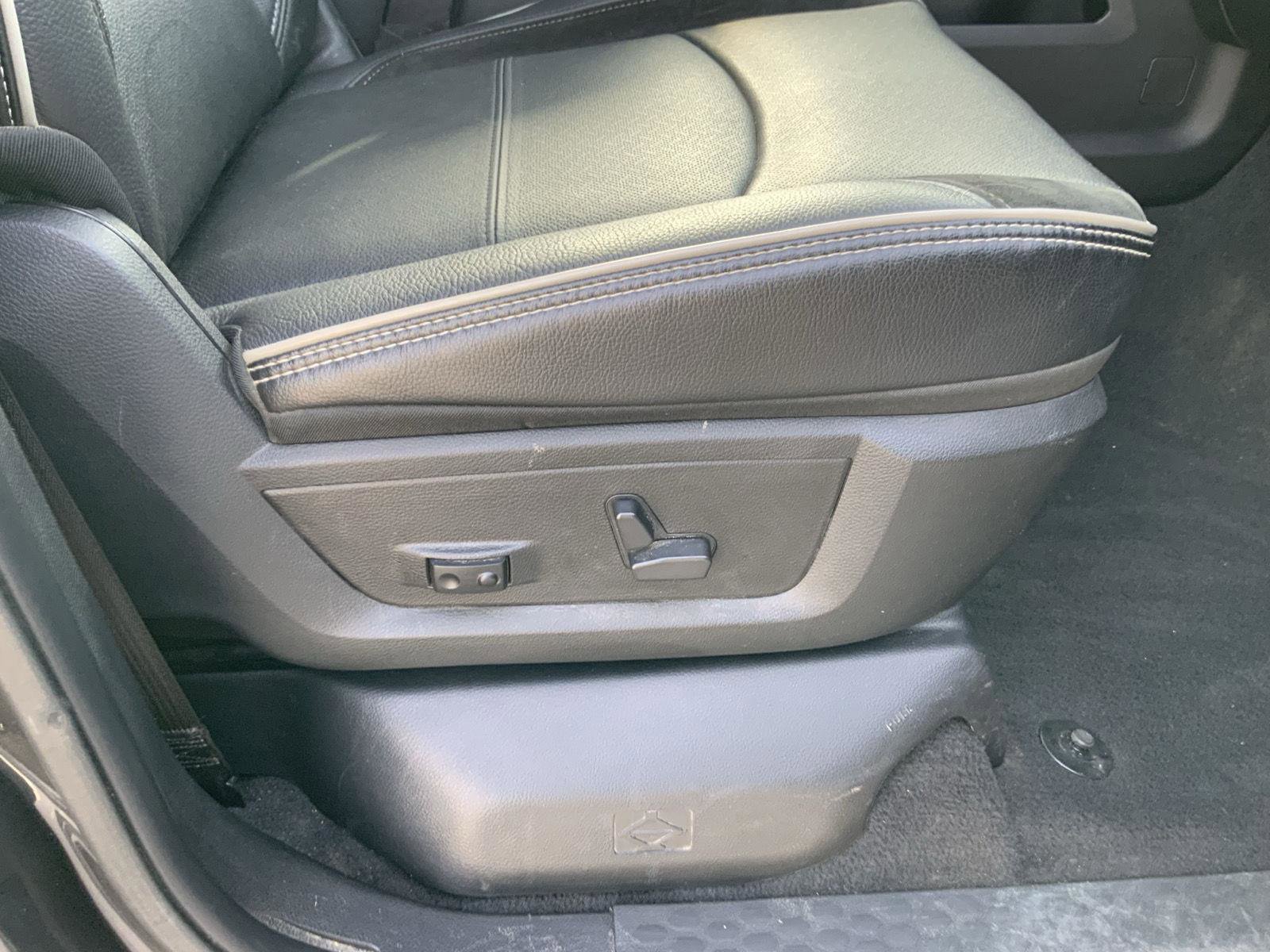 Used 2024 RAM 3500 Laramie w/ Night Edition image 65