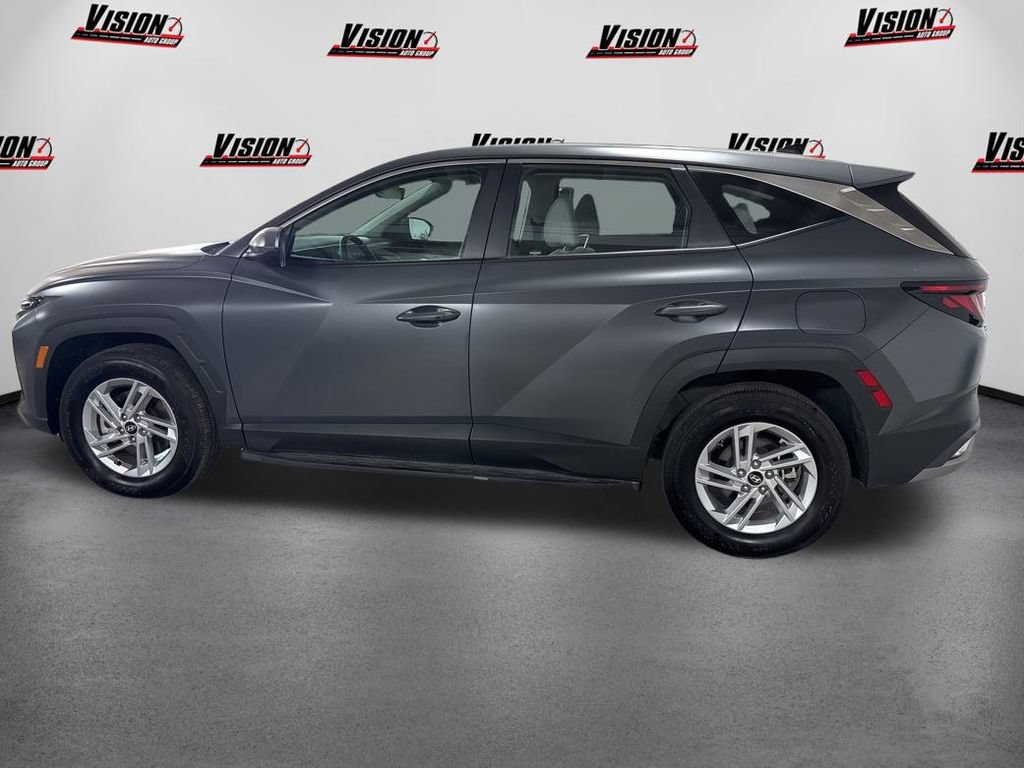 Used 2025 Hyundai Tucson SE AWD/4WD image 8
