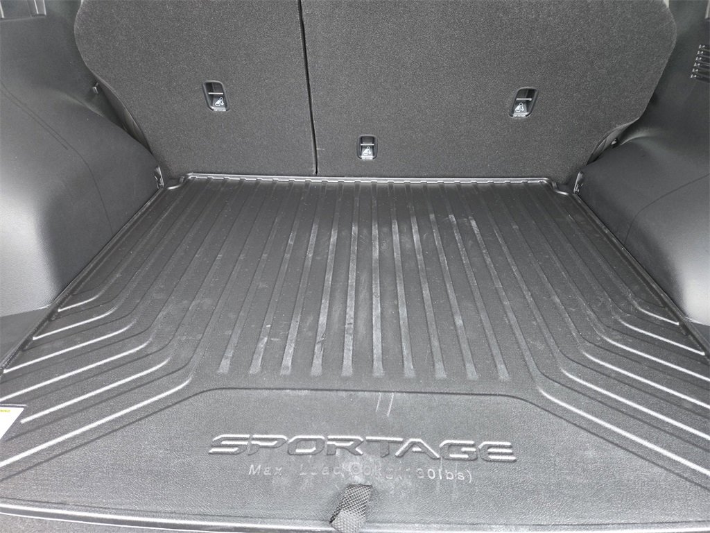 New 2025 Kia Sportage EX image 21