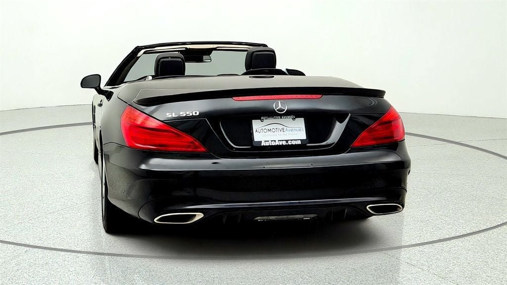 Used 2017 Mercedes-Benz SL 550 image 6