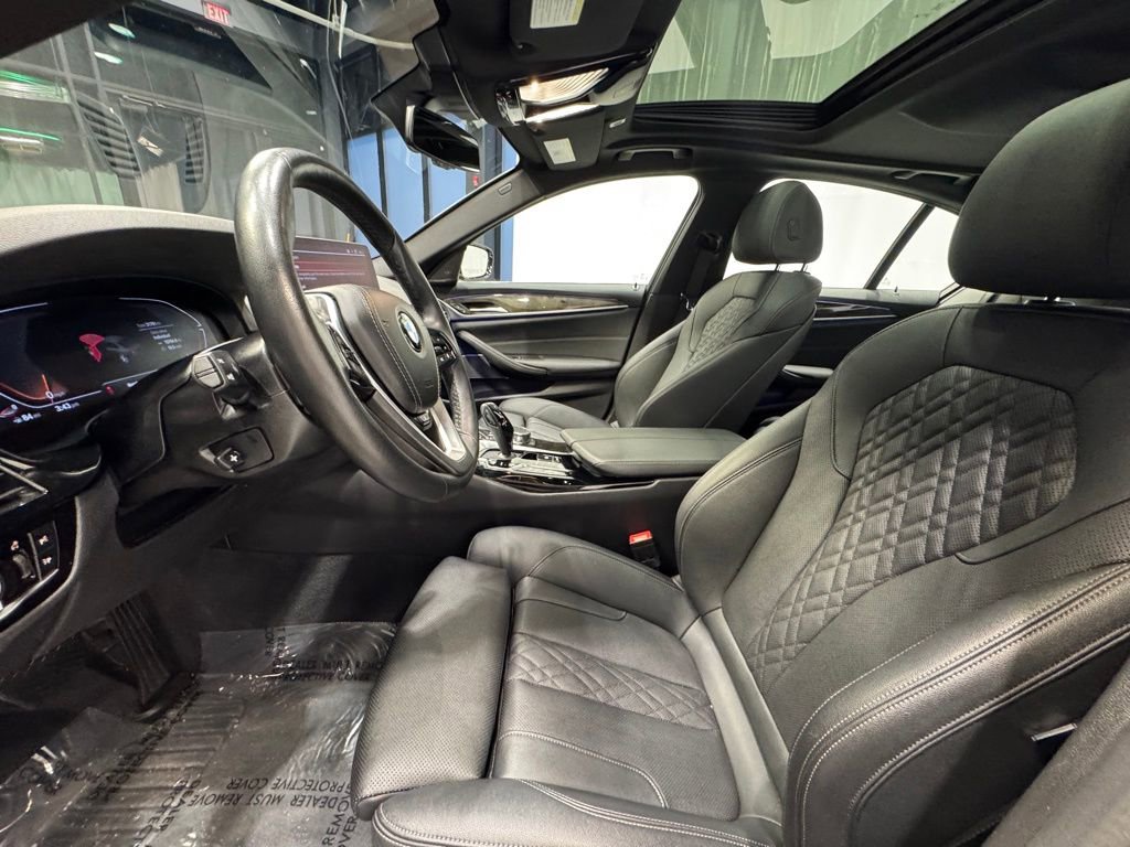Used 2023 BMW 540i xDrive w/ Premium Package image 20