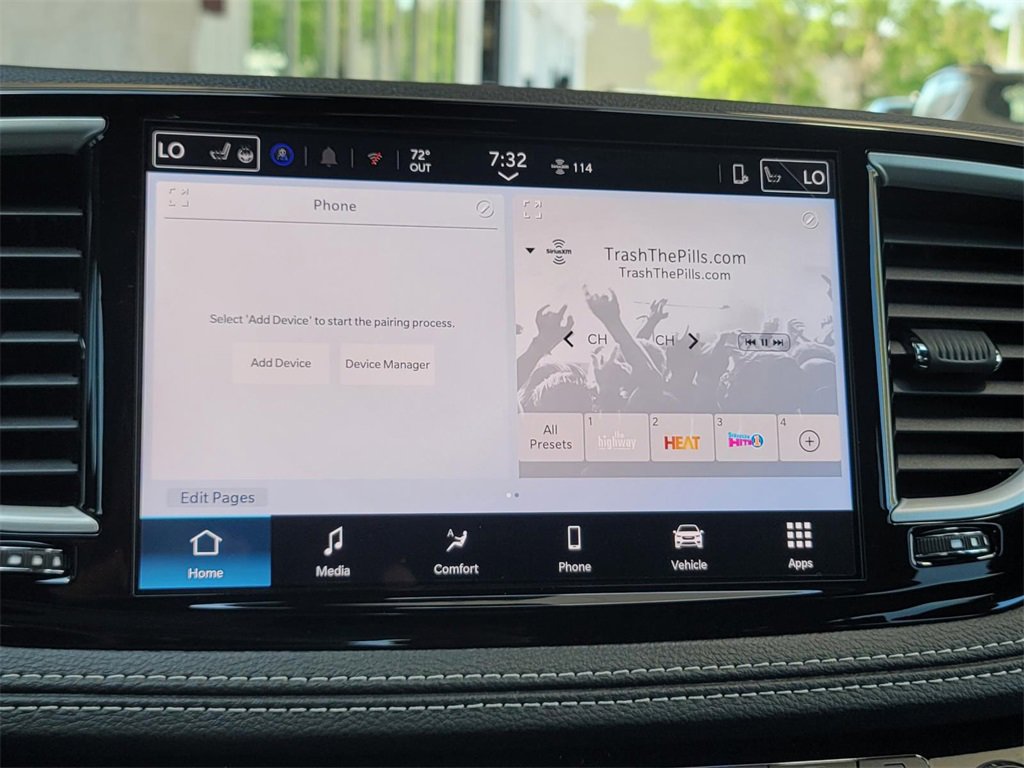 New 2025 Chrysler Pacifica Select image 25