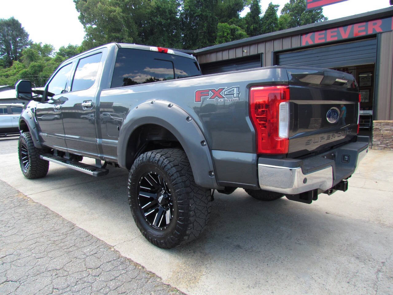 Used 2017 Ford F250 Lariat w/ Lariat Ultimate Package AWD/4WD image 2