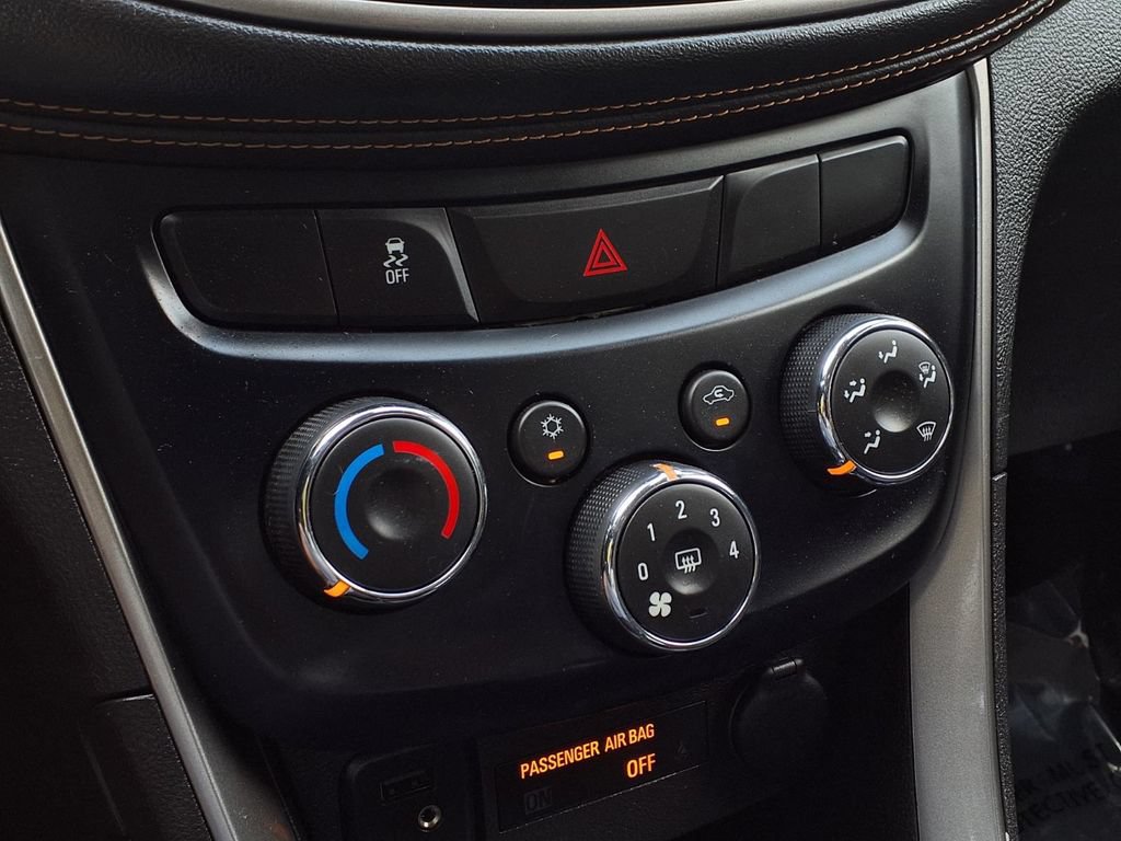 Used 2020 Chevrolet Trax LS FWD image 11