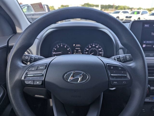 Used 2022 Hyundai Kona SEL FWD image 25