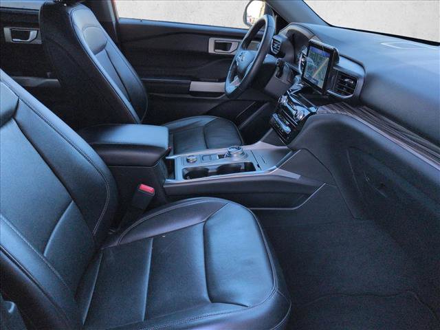 Used 2023 Ford Explorer Limited image 21