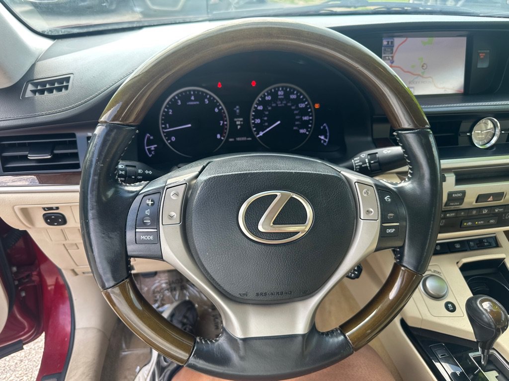 Used 2013 Lexus ES 350 w/ Luxury Pkg FWD image 17