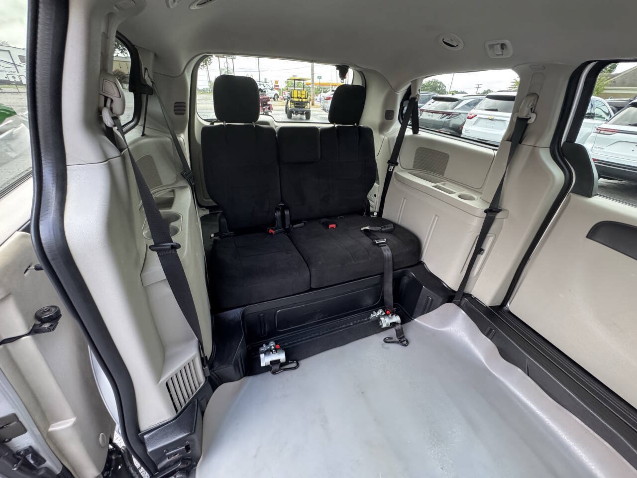 Used 2011 Dodge Grand Caravan Express w/ PWR Window Group FWD image 24