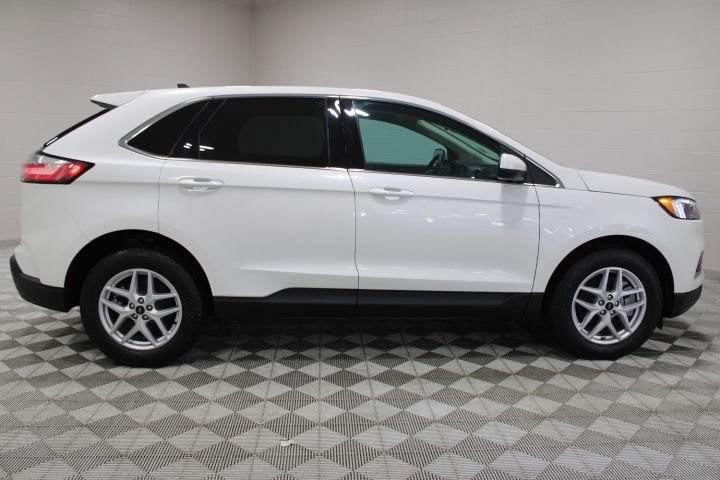 Used 2024 Ford Edge SEL w/ Cargo Accessory Package AWD/4WD image 12
