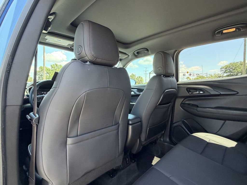Certified 2023 Chevrolet TrailBlazer RS w/ Sun and Liftgate Package FWD image 16