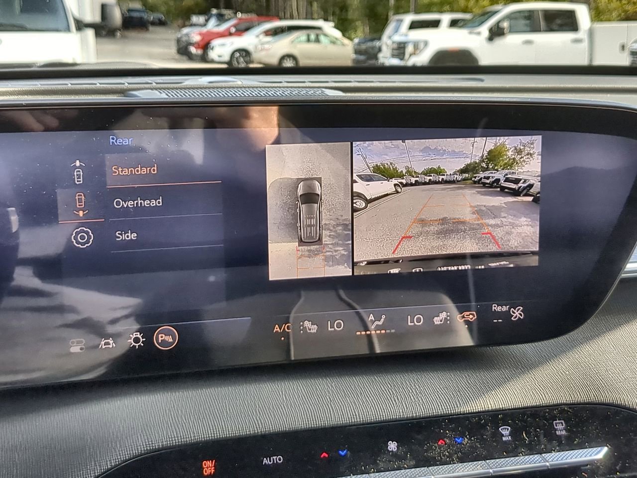 Used 2025 Buick Enclave Sport Touring w/ Super Cruise Package image 15