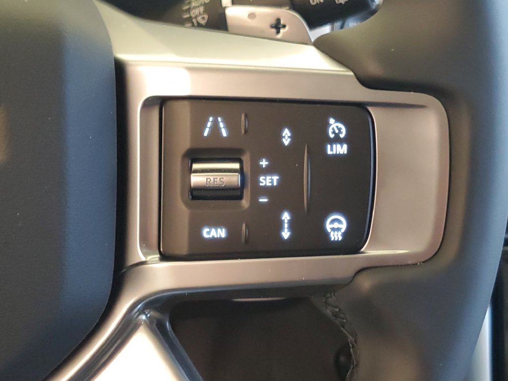 New 2026 Land Rover Discovery Dynamic SE AWD/4WD image 18