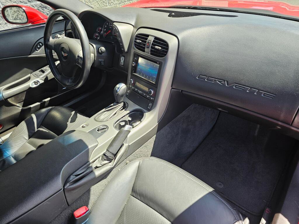 Used 2007 Chevrolet Corvette Convertible w/ Preferred Equipment Group RWD image 16