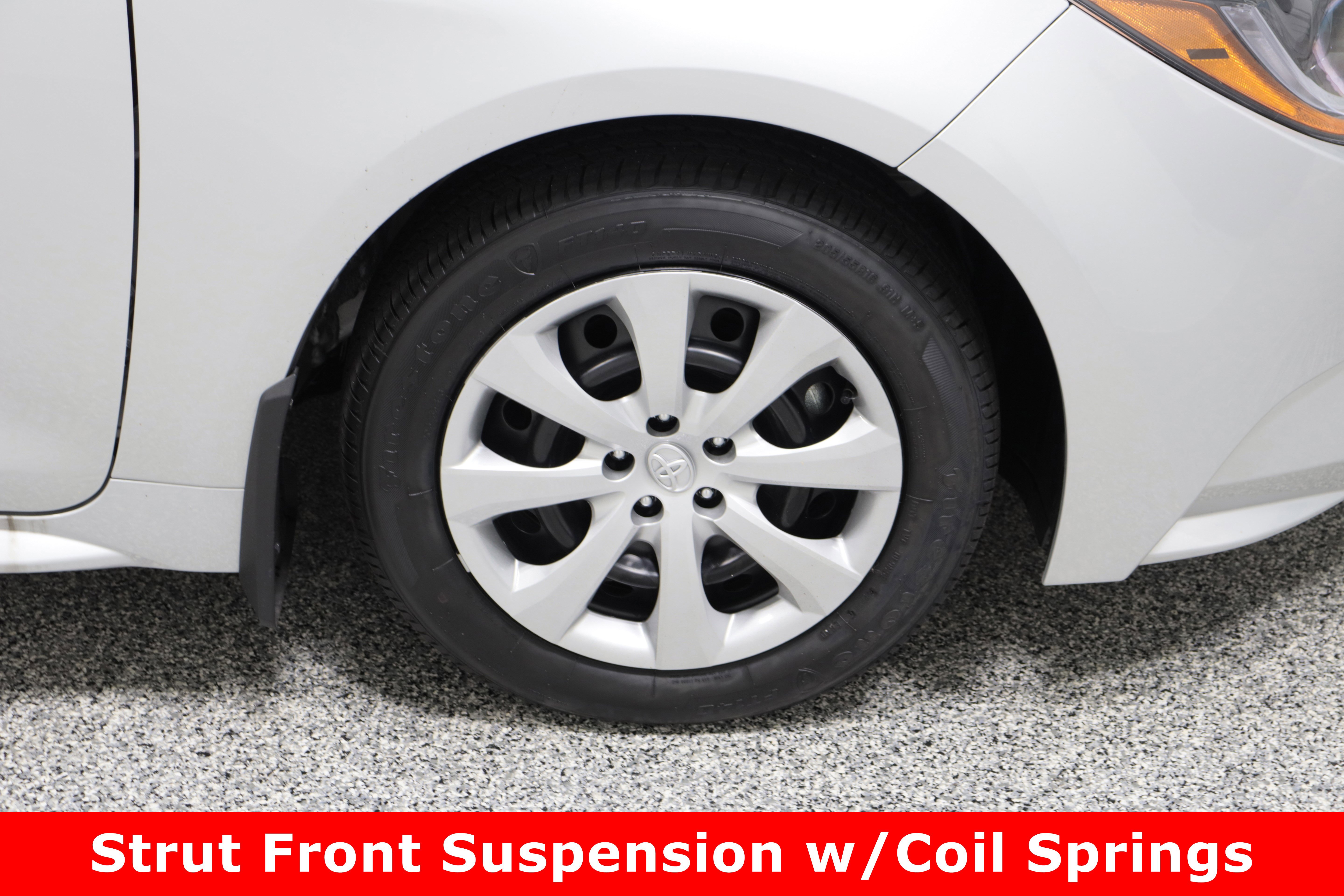 Used 2025 Toyota Corolla LE image 5