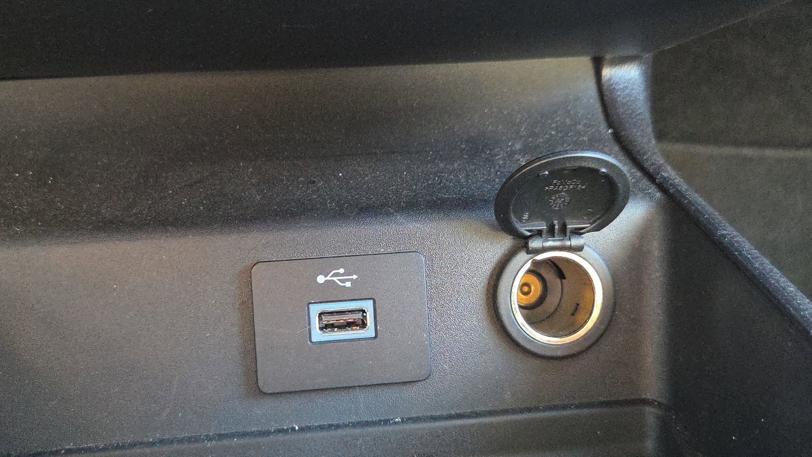 Used 2018 Ford Fusion S FWD image 29