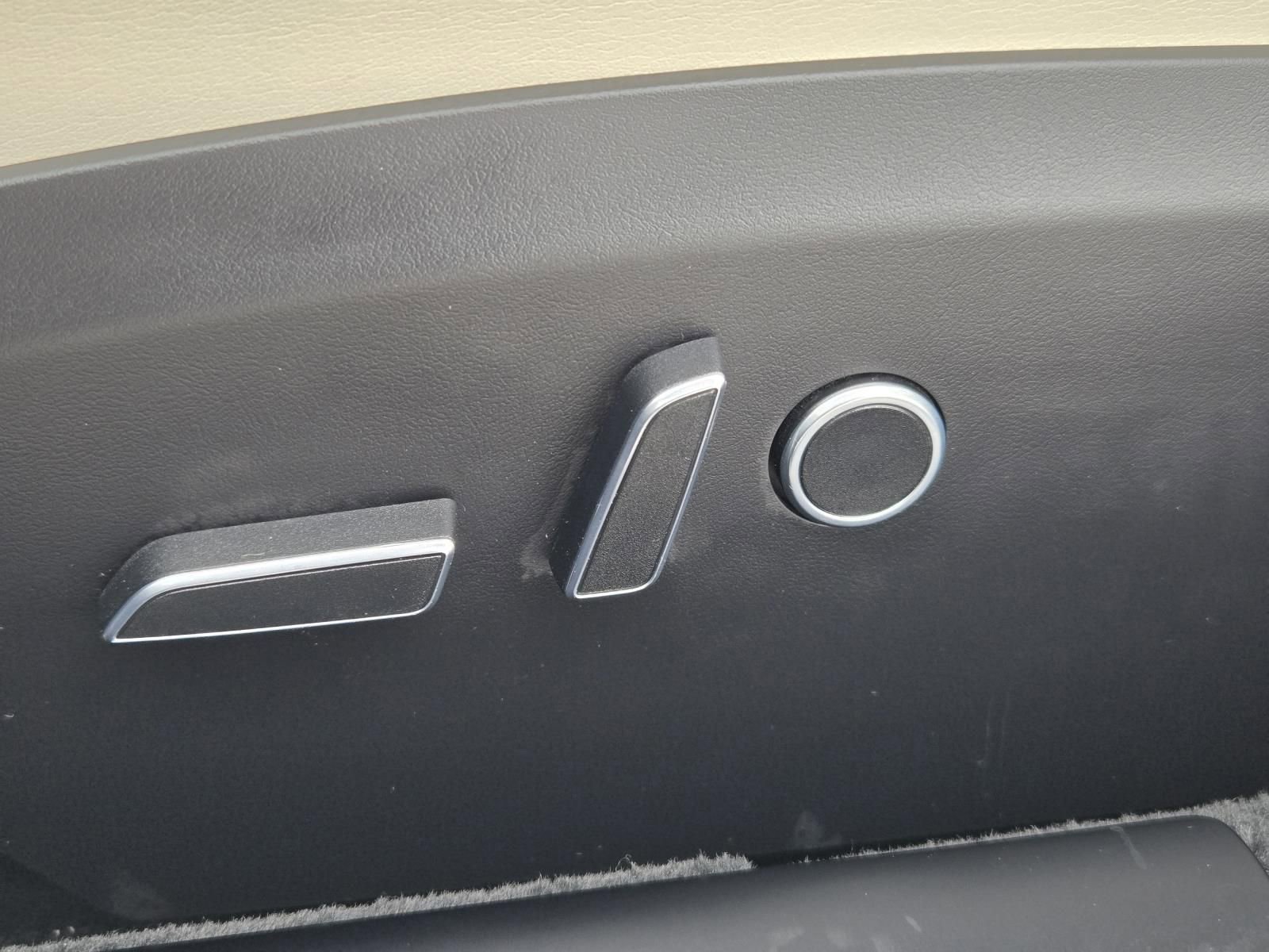 Used 2021 Tesla Model S Plaid image 20